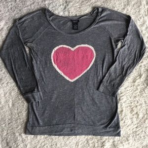 6/$20 Rue 21 Long sleeve grey t w/pink heart sz L